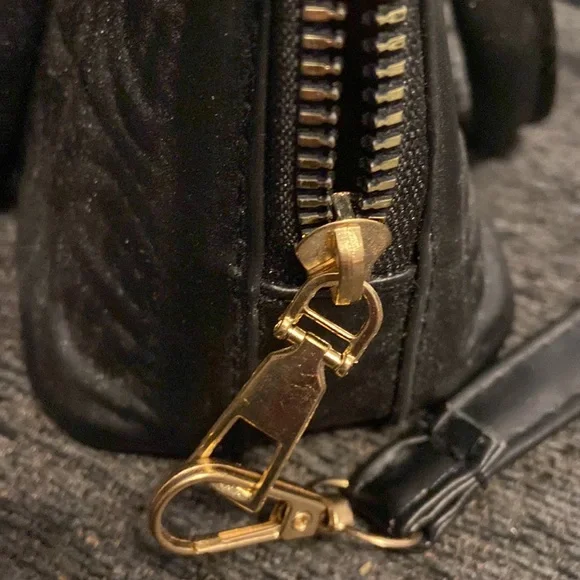 NEW Stylish Small Black Purse w/strap 6x9 - Picture 4 of 4